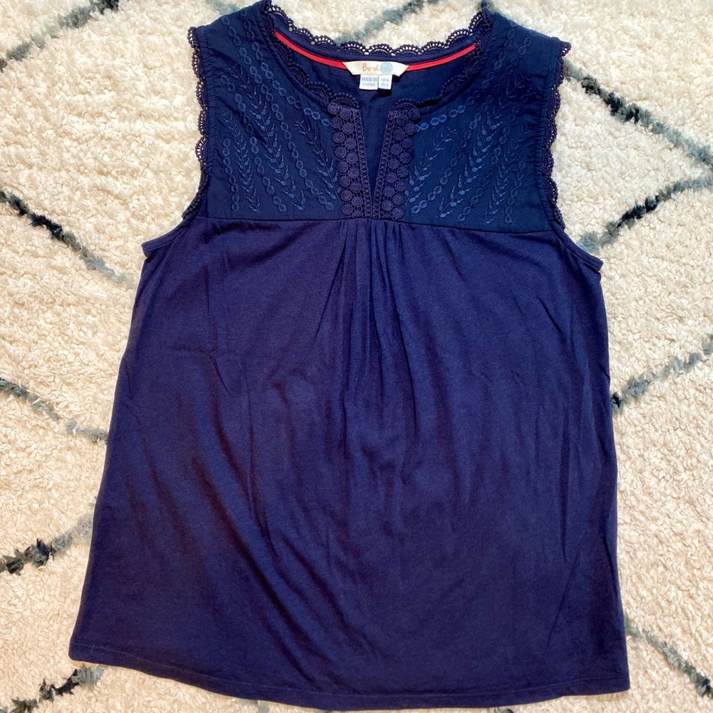 SALE🌟 Boden Women’s Embroidered Sleeveless Top